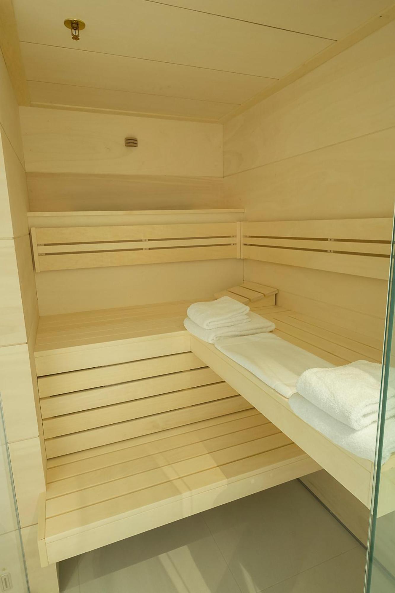 Der Valk Hotel 4*