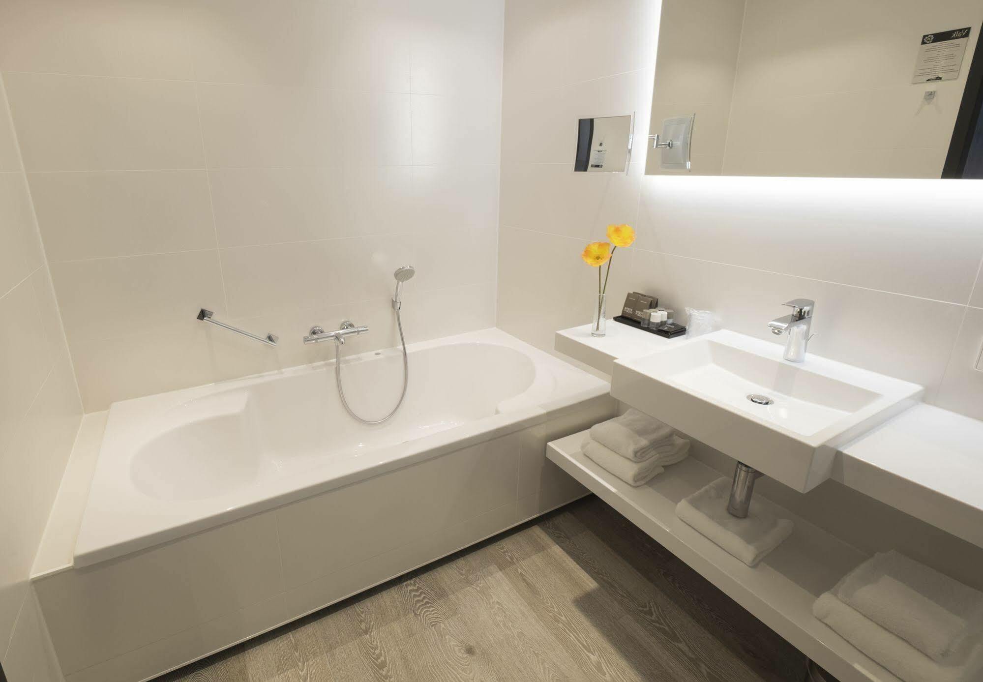 Hotel Der Valk 4*
